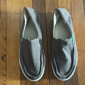 SANUK |‎ Men’s Brown Canvas Loafers - Size 9